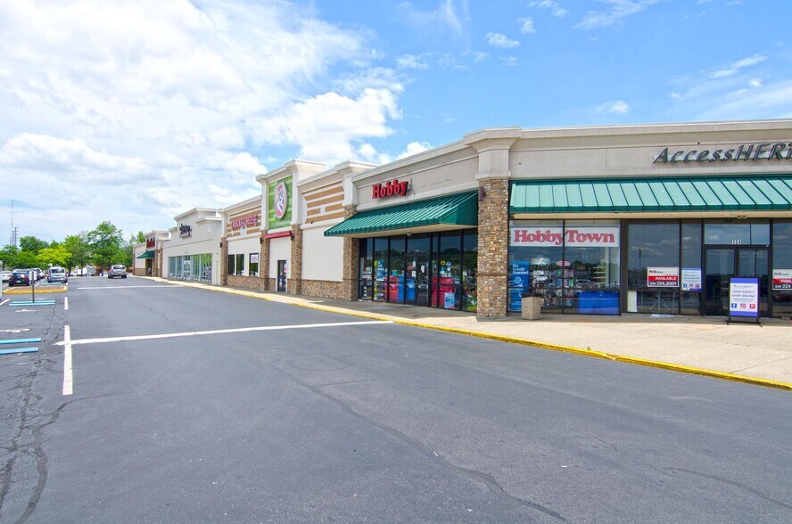 More Photos Of 1525-1555 E New Circle Rd, Lexington Unknown For Lease