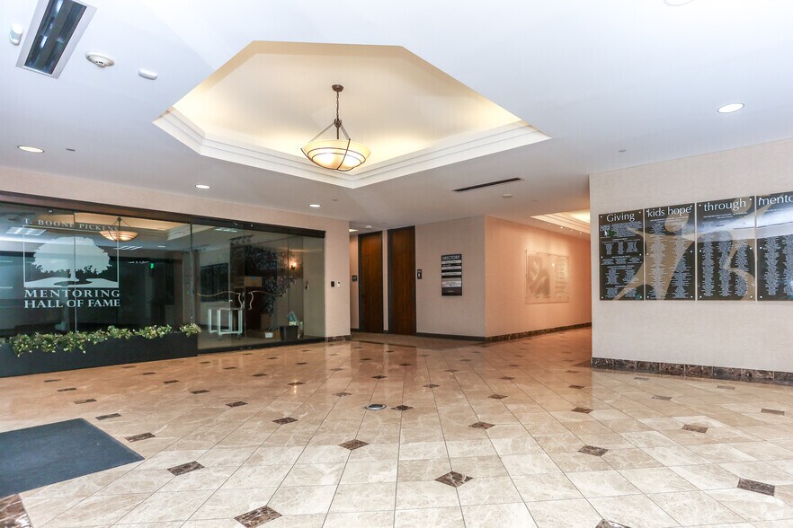 More Photos Of 450 E John Carpenter Fwy, Irving Office For Lease