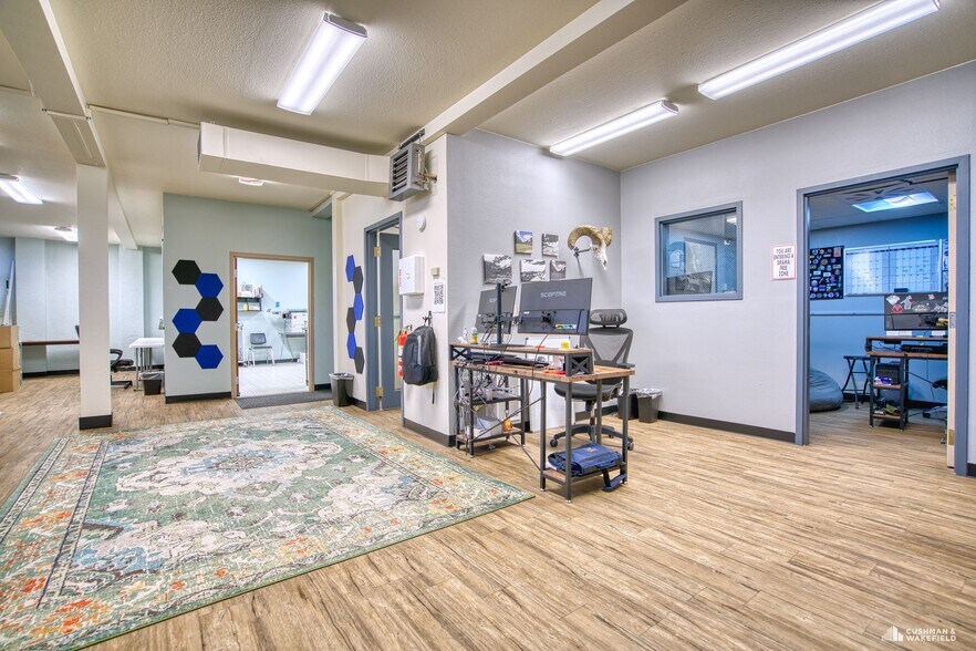 More Photos Of 2300 W Eisenhower Blvd, Loveland Office For Sale