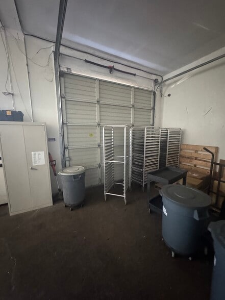 More Photos Of 7516 San Fernando Rd, Sun Valley Warehouse For Lease