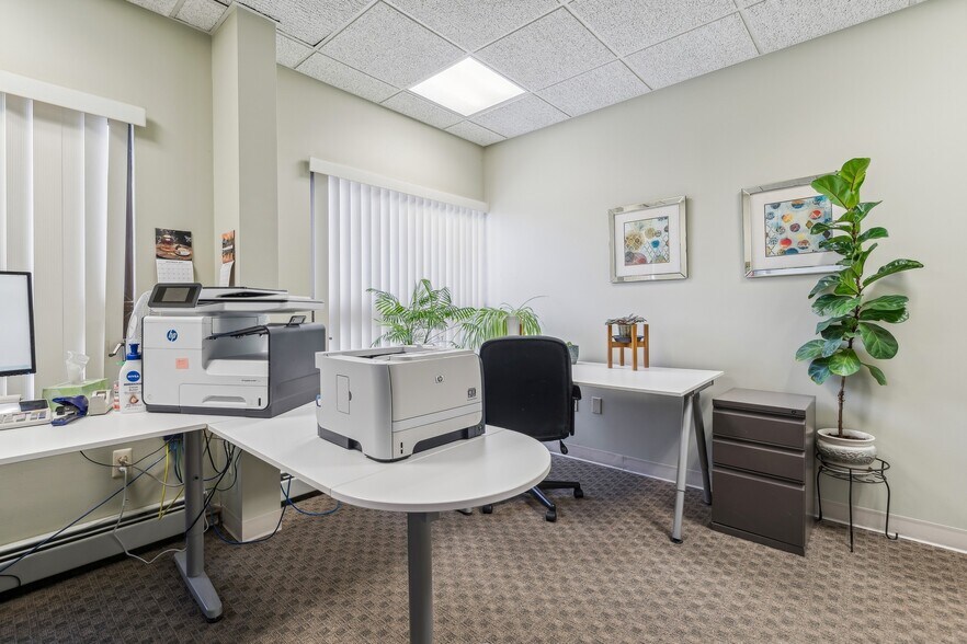 More Photos Of 1751 State Route 17A, Florida Industrial For Lease