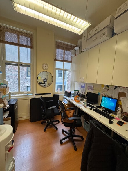 More Photos Of 230 California St, San Francisco Office For Lease