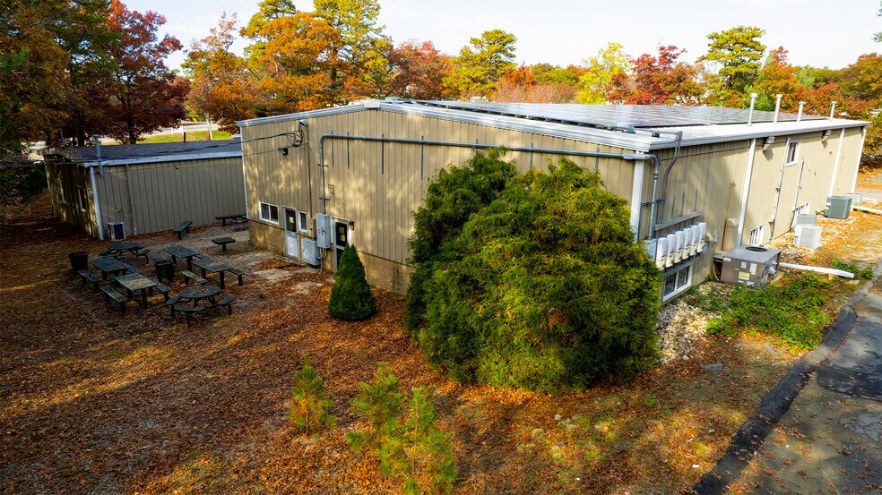 More Photos Of 50 Aldrin Rd, Plymouth Flex For Sale