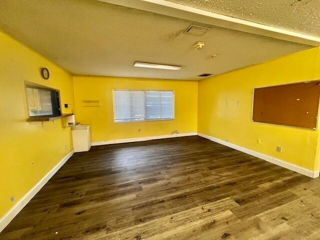 More Photos Of 4527 Carter St, Orlando Schools For Lease