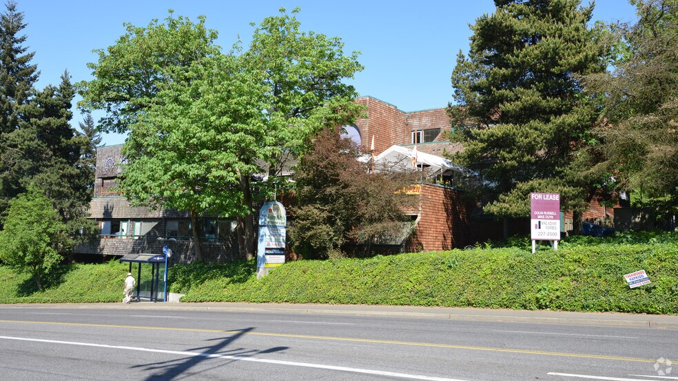 More Photos Of 11830 SW Kerr Pky, Lake Oswego Office For Lease