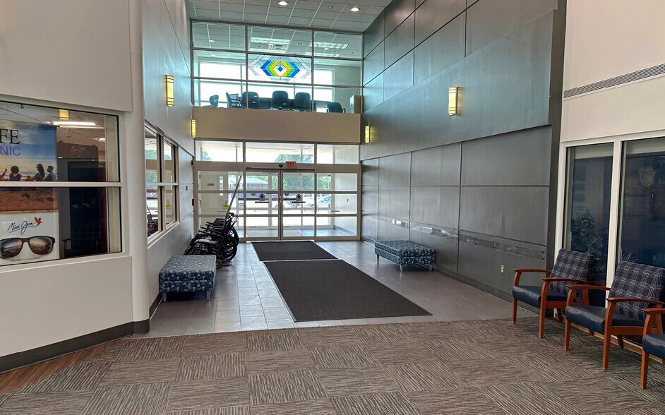 More Photos Of 1005 Pennsylvania Ave, Ottumwa Office For Sale