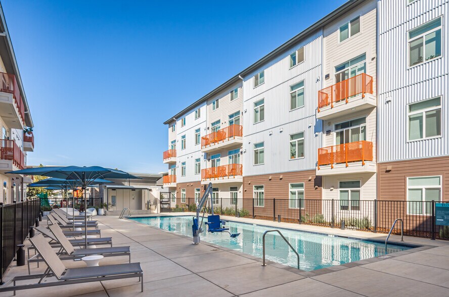 More Photos Of 2500 Cannery Loop, Davis Apartments For Sale