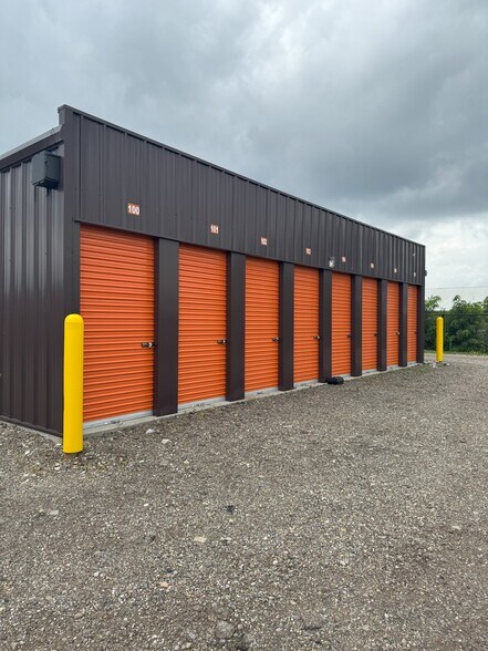 More Photos Of 2851 Business Pl SE, Massillon Self Storage For Sale