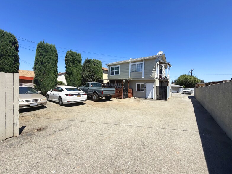 More Photos Of 1735 W Washington Ave, Santa Ana Multifamily For Sale
