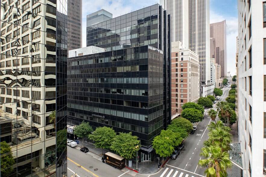More Photos Of 609-611 Wilshire Blvd, Los Angeles Office For Lease