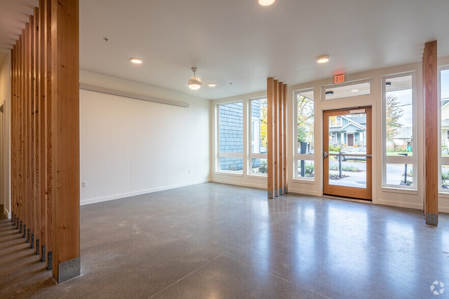 More Photos Of 330 NE Dekum St, Portland Apartments For Sale
