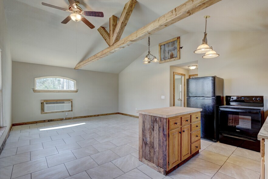 More Photos Of 27210 S Highway 125, Afton Apartments For Sale