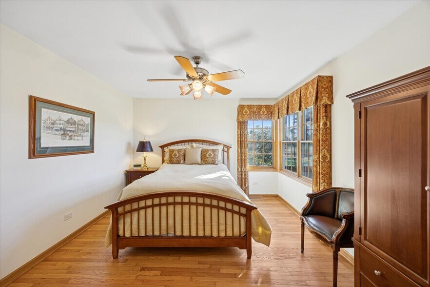 More Photos Of 22962 S Harlem Ave, Frankfort Showroom For Sale