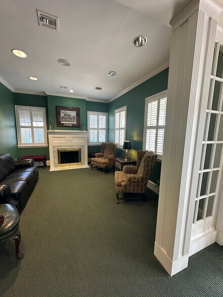 More Photos Of 1850 Bellair Blvd, Orange Park Medical For Sale