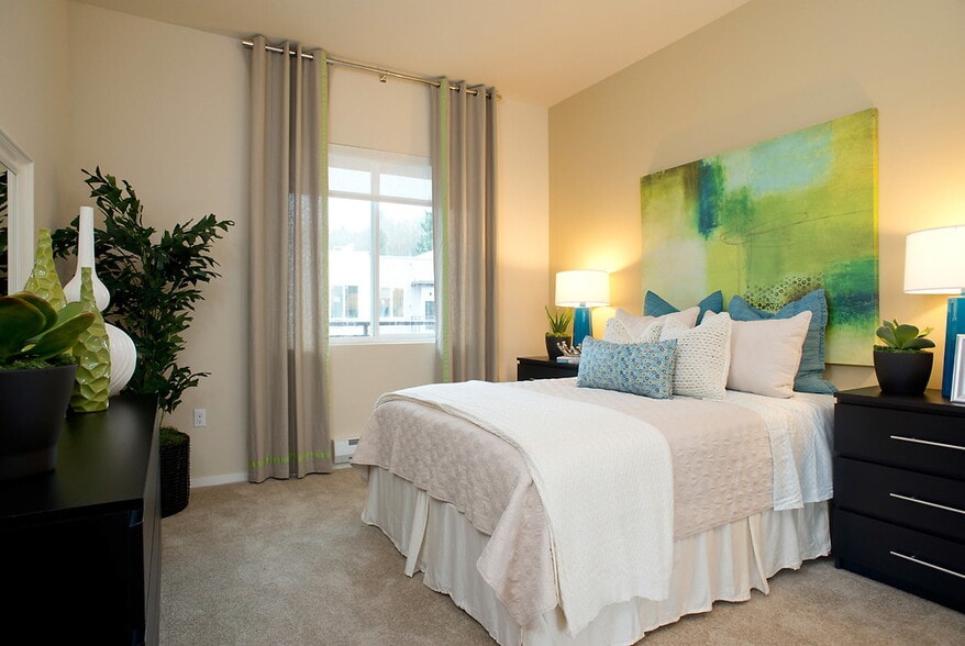 More Photos Of 2441 76th Ave SE, Mercer Island Apartments For Lease