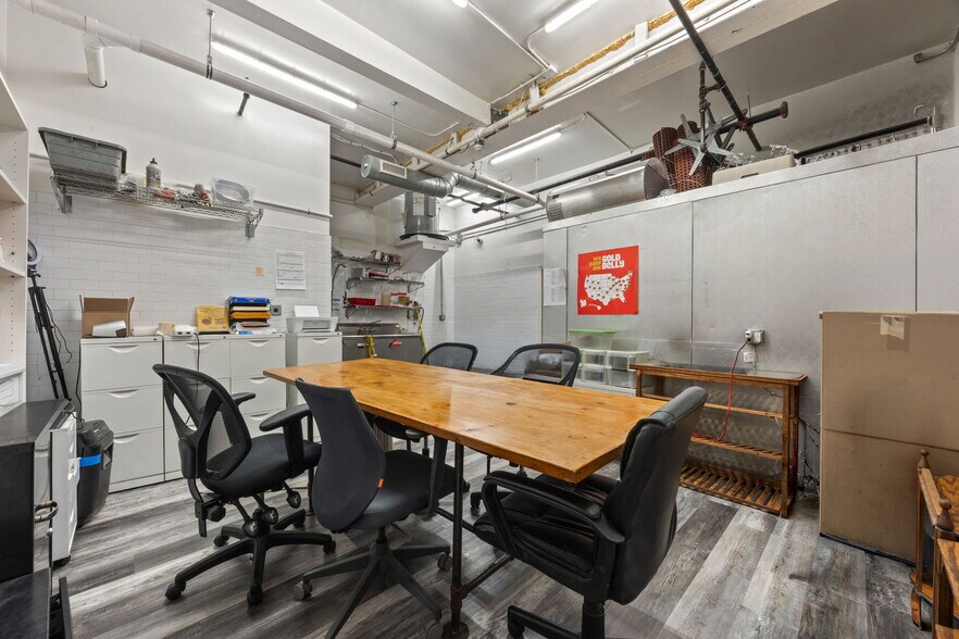 More Photos Of 371 4th St, Jersey City Storefront Retail Residential For Sale