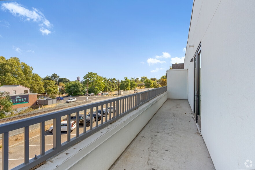 More Photos Of 301 D St, West Sacramento Apartments For Sale