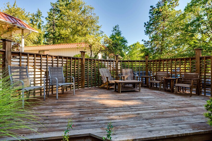 More Photos Of 5477 Donald St, Eugene Apartments For Sale