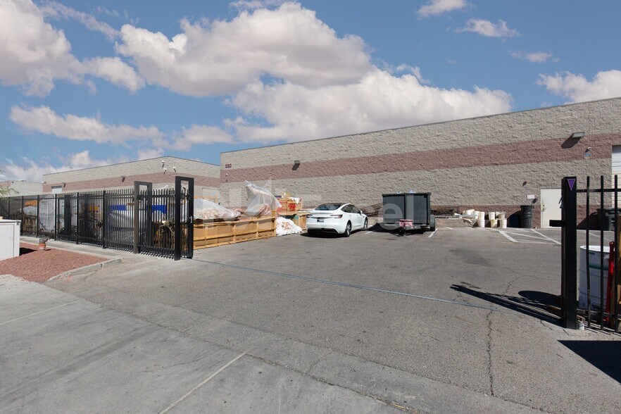 More Photos Of 220 Commerce Park Ct, North Las Vegas Manufacturing For Sale