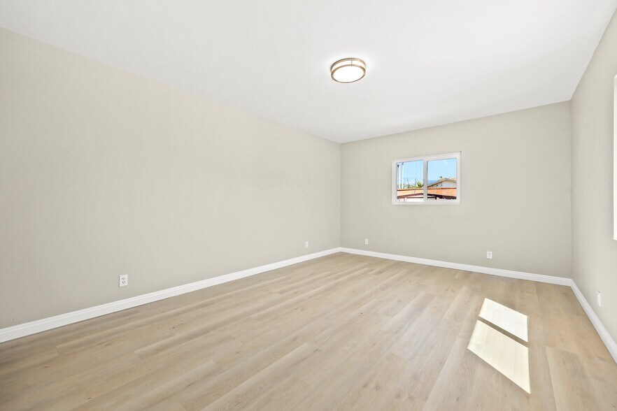 More Photos Of 1227 E Grovecenter St, West Covina Specialty For Sale
