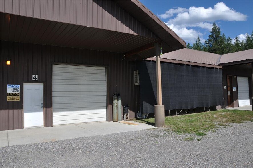 More Photos Of 6065 - 6073 US Highway 93, Olney Warehouse For Sale