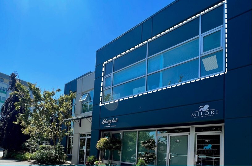 More Photos Of 998 Harbourside Dr, North Vancouver Showroom For Sale