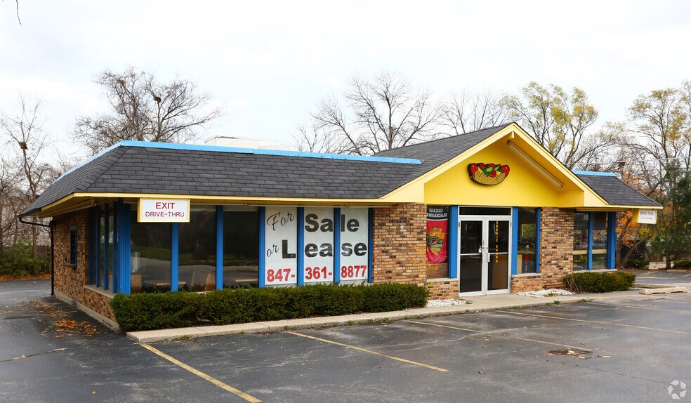 More Photos Of 1124 N Milwaukee Ave, Libertyville General Retail For Lease