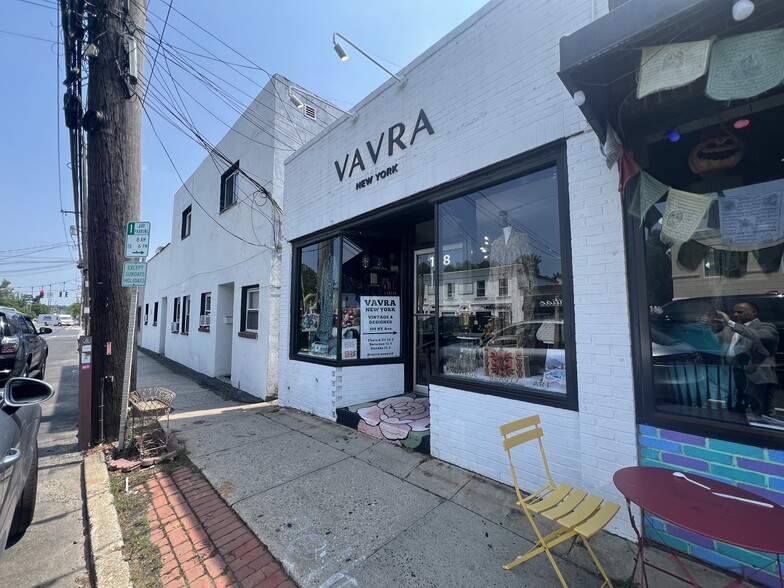 Primary Photo Of 188 New York Ave, Huntington Storefront For Lease