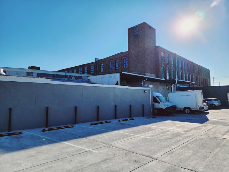 More Photos Of 3450 Salmon St, Philadelphia Warehouse For Lease