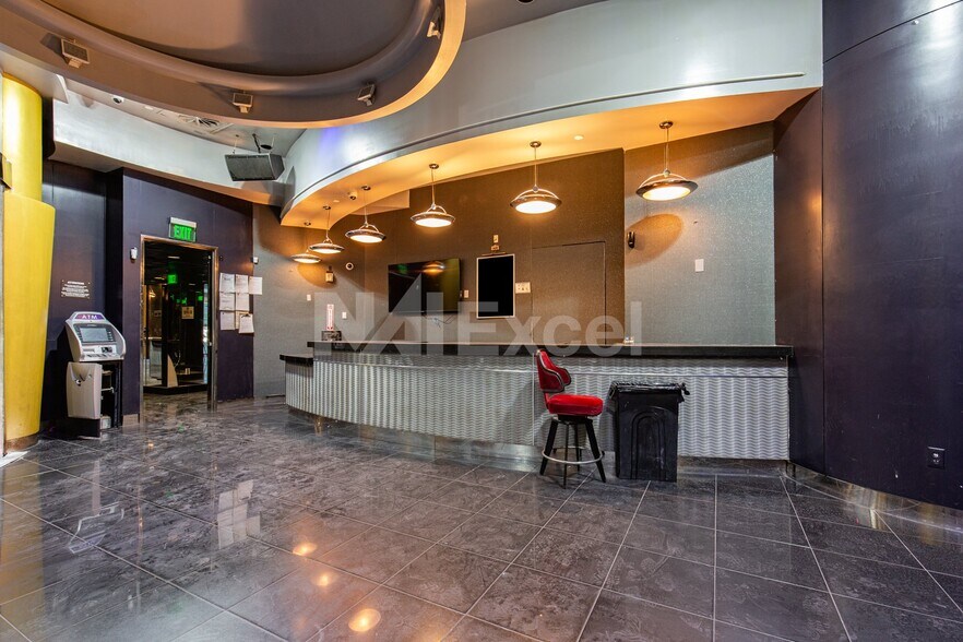 More Photos Of 4710-4740 S Arville St, Las Vegas Bar For Lease