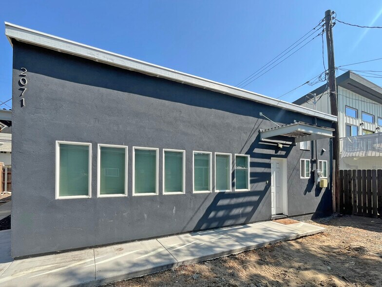 More Photos Of 2065-2081 15th Avenue, Sacramento Apartments For Sale