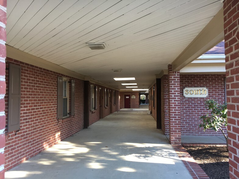 More Photos Of 301 S Main St, Doylestown Medical For Sale