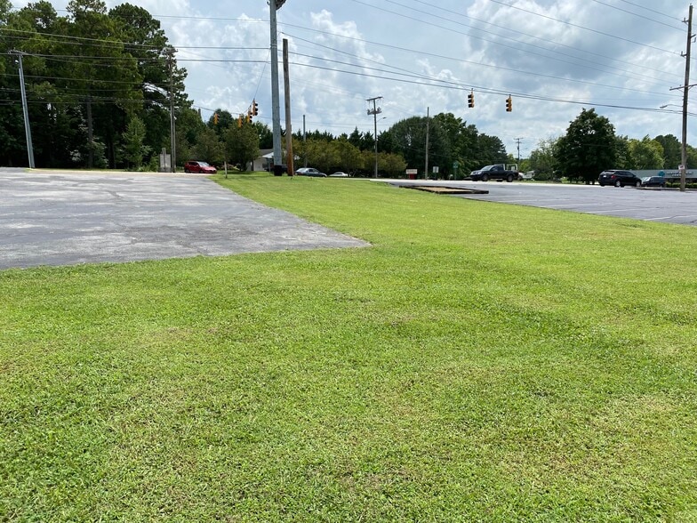 More Photos Of 6795 Lee Hwy, Chattanooga Freestanding For Sale