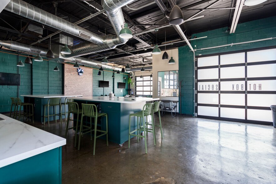 More Photos Of 23610 John R Rd, Hazel Park Auto Repair For Sale