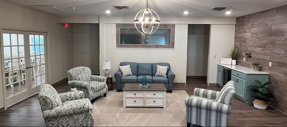 More Photos Of 7615 N Harker Dr, Peoria Assisted Living For Sale