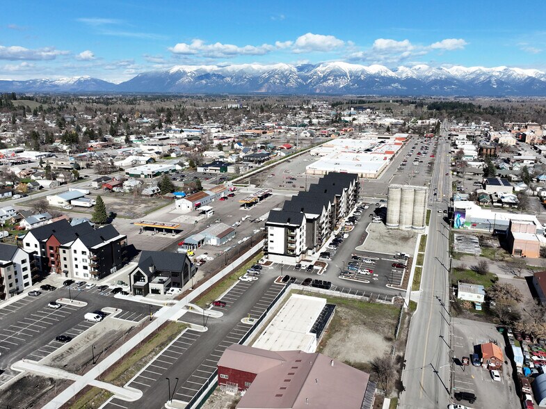 More Photos Of 647 Center st, Kalispell Light Distribution For Sale