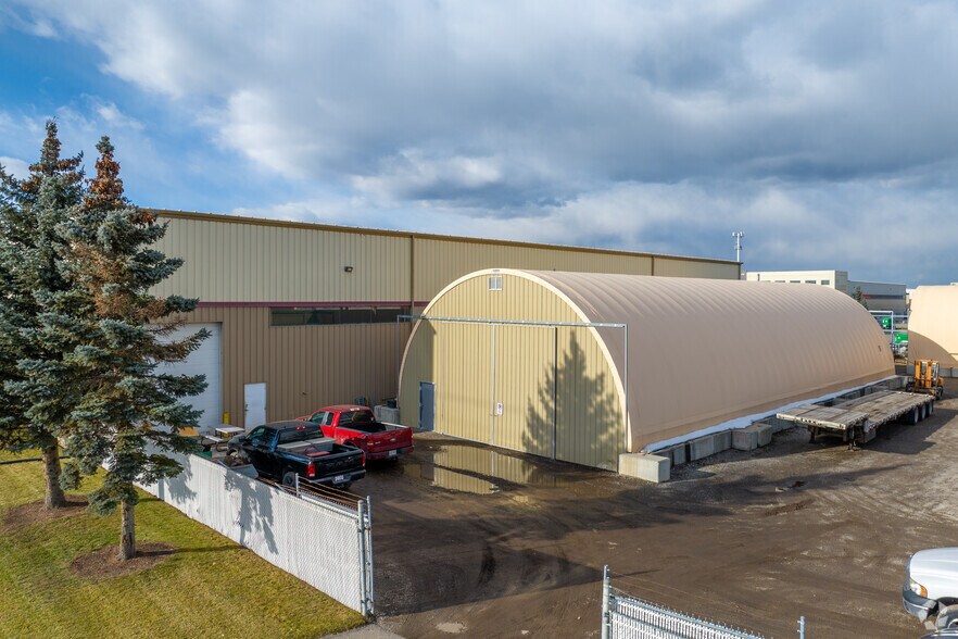 More Photos Of 11488 70th St SE, Calgary Warehouse For Sale