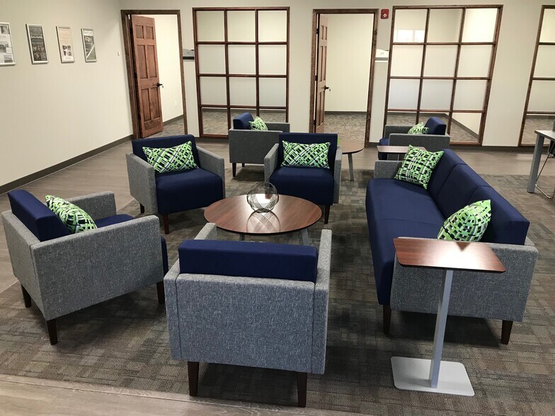 More Photos Of 113 Saratoga Rd, Schenectady Coworking Space