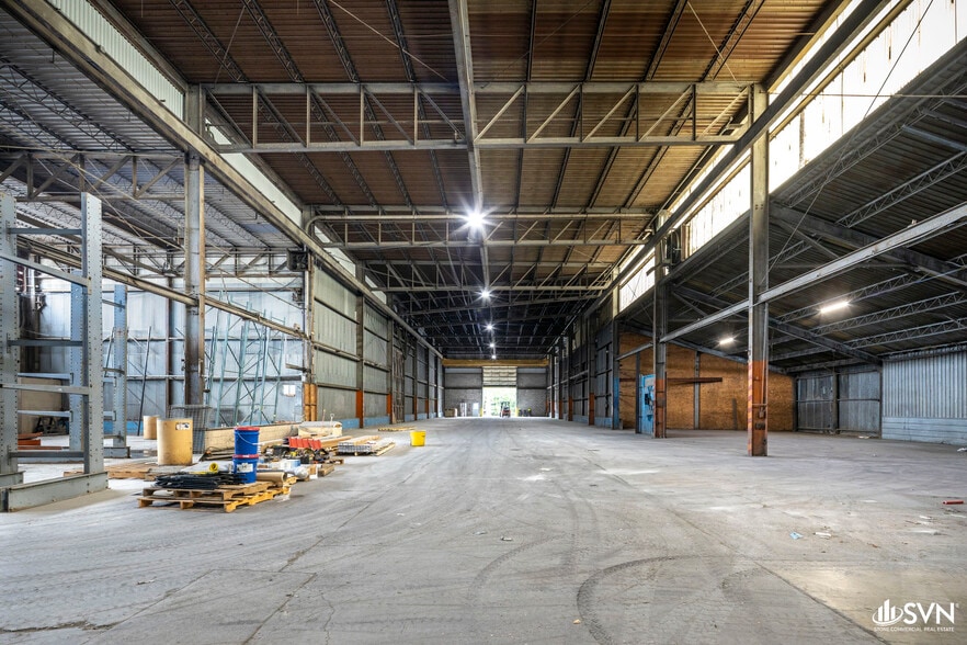 More Photos Of 1101-1115 Delaware Ave, Lexington Warehouse For Lease