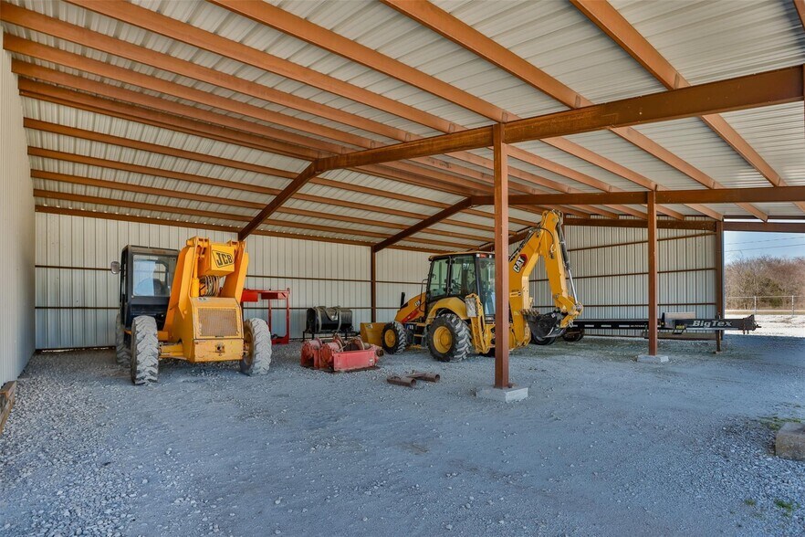 More Photos Of 510 Locust St, Whitesboro Service For Lease