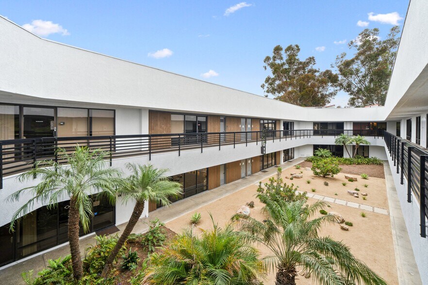 More Photos Of 27871 Medical Center Rd, Mission Viejo Medical For Lease