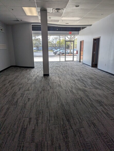 More Photos Of 602-624 Barnes Blvd, Rockledge Unknown For Lease