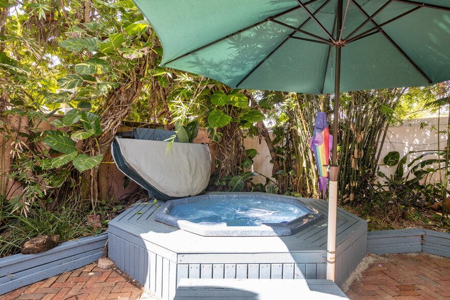 More Photos Of 312 Wavecrest Ave, Indialantic Multifamily For Sale