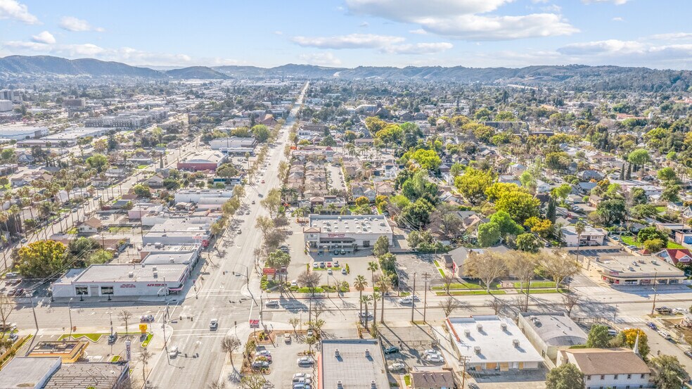 More Photos Of 495 E Holt Ave, Pomona Drugstore For Sale