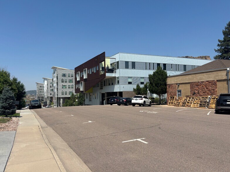 More Photos Of 515 Jerry St, Castle Rock Office For Sale