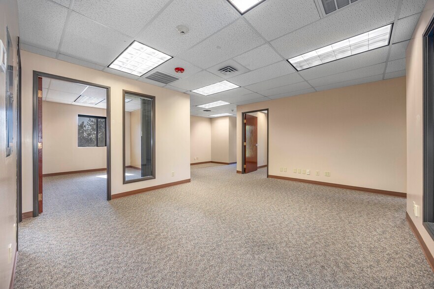 More Photos Of 829 Goethals Dr, Richland Office For Lease