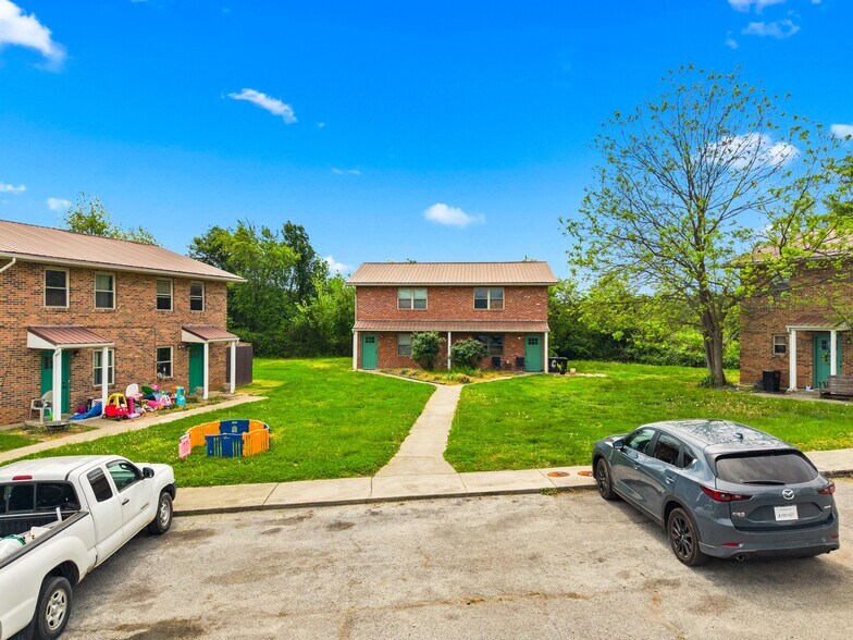 More Photos Of 3229 Blue Springs rd, Strawberry Plains Multifamily For Sale