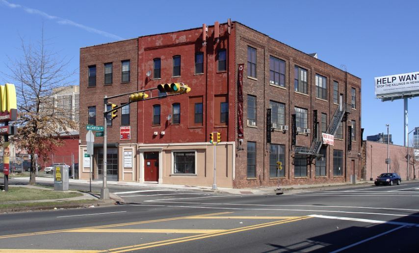 More Photos Of 18 Oliver St, Newark Office For Lease