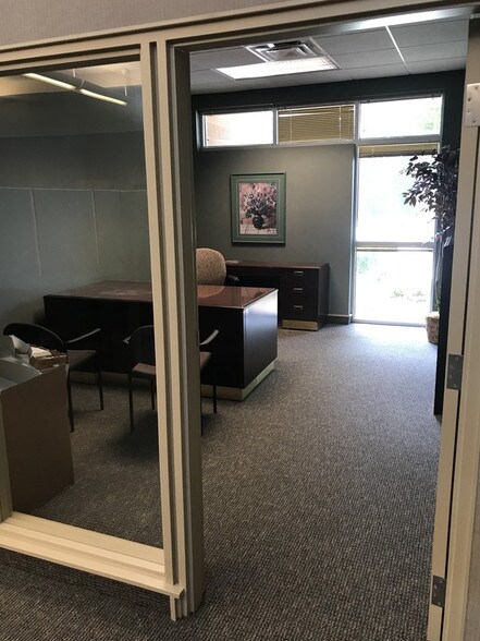 More Photos Of 2804 Longview Dr, Jonesboro Medical For Lease