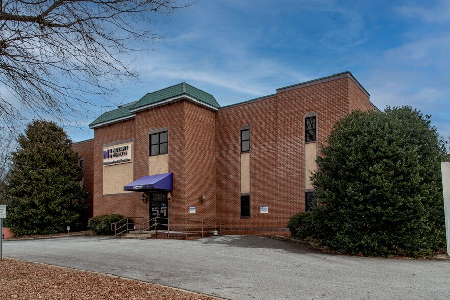 More Photos Of 1035 Lincolnton Rd, Salisbury Medical For Sale